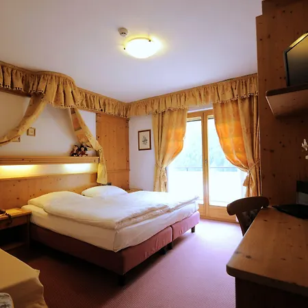 Al 3* Arabba